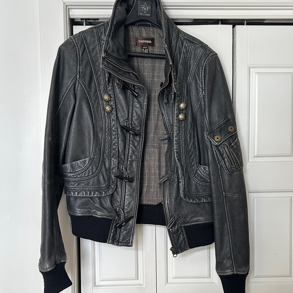 Distressed Aviator Leather Jacket - Picture 5 of 7